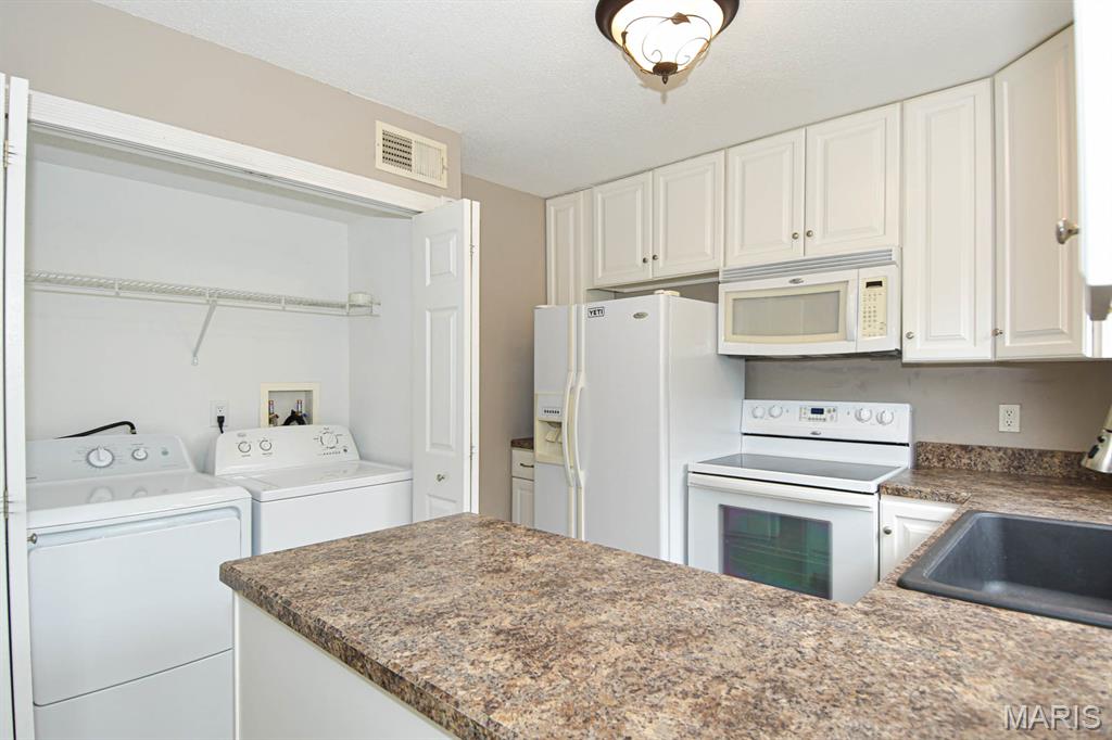 12857 Town And Four Drive Unit: 12857