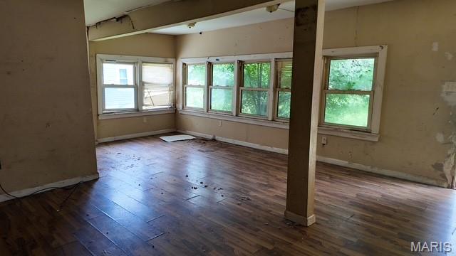 628 N Division Street