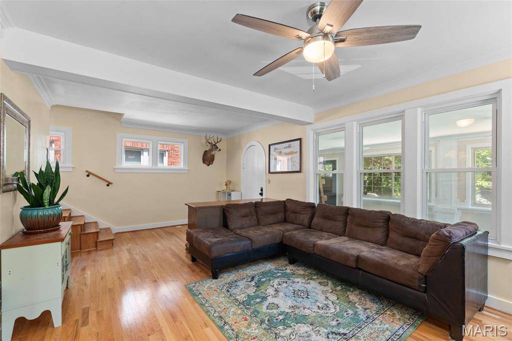 1433 Hawthorne Place