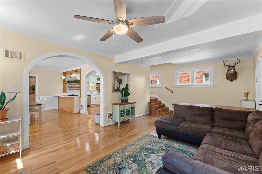 1433 Hawthorne Place