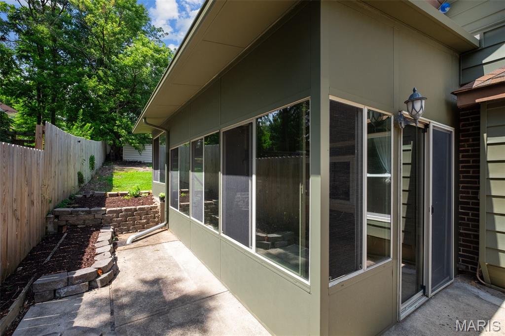 1433 Hawthorne Place