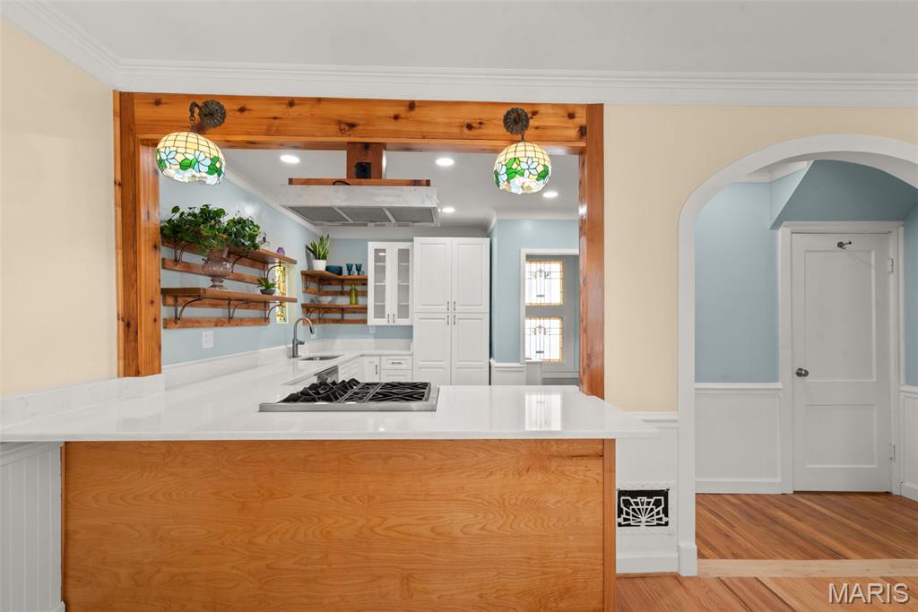 1433 Hawthorne Place