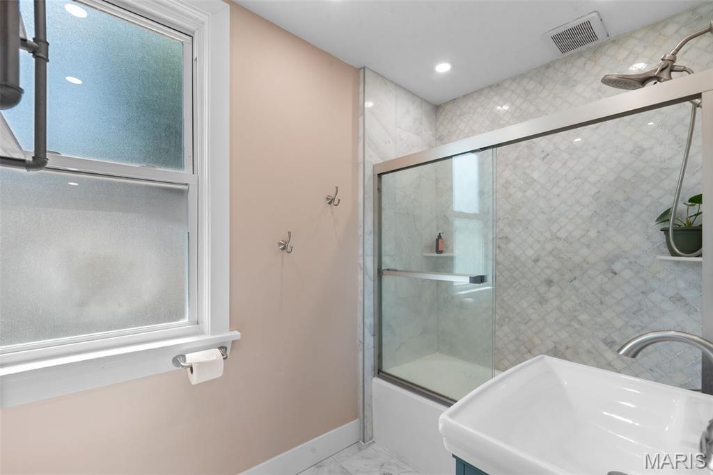 1433 Hawthorne Place