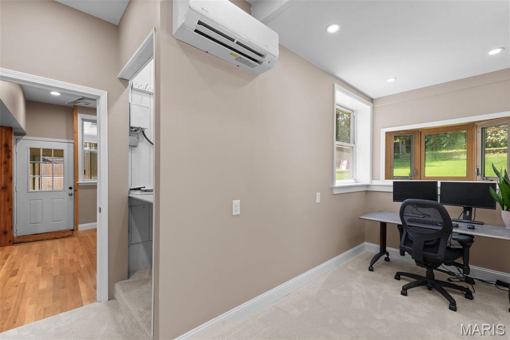 1433 Hawthorne Place