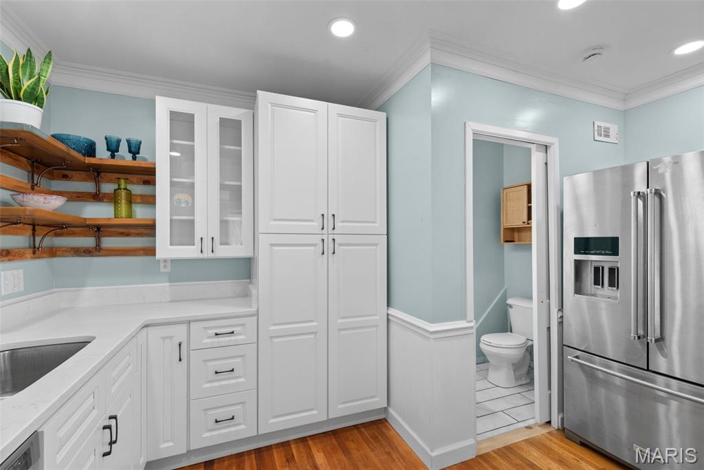 1433 Hawthorne Place