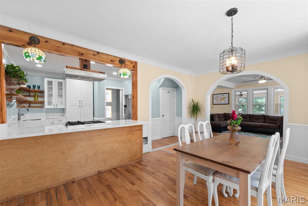 1433 Hawthorne Place