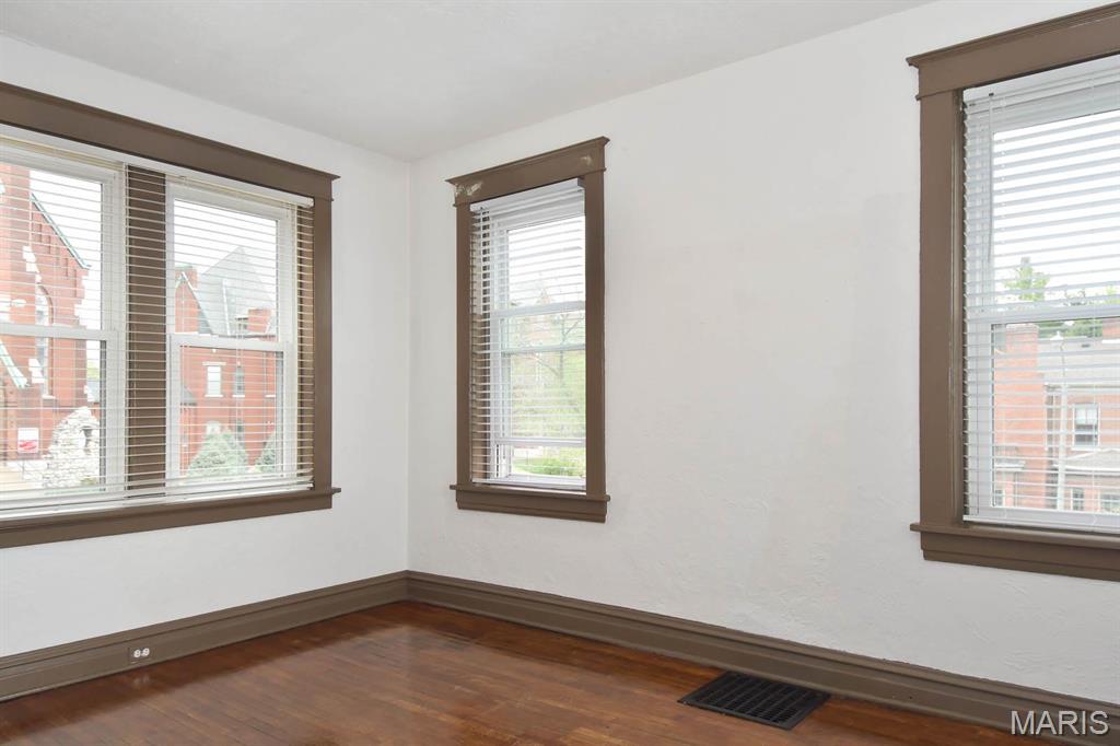 3302 9th Street Unit: A