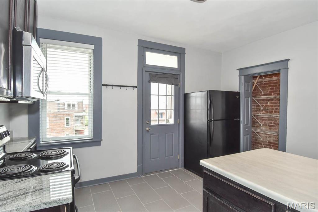 3302 9th Street Unit: A