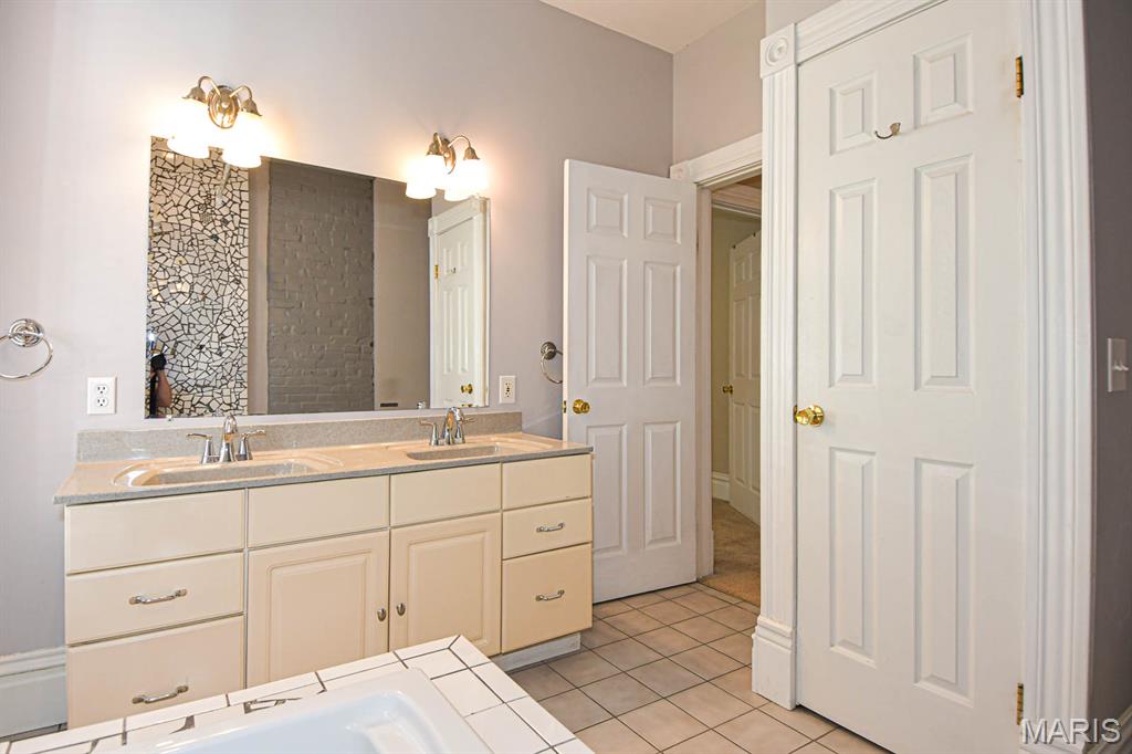 2322 Virginia Avenue