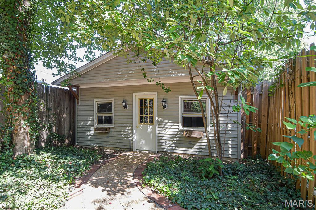 2322 Virginia Avenue