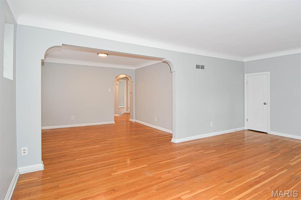 7039 Dartmouth Avenue Unit: 1F