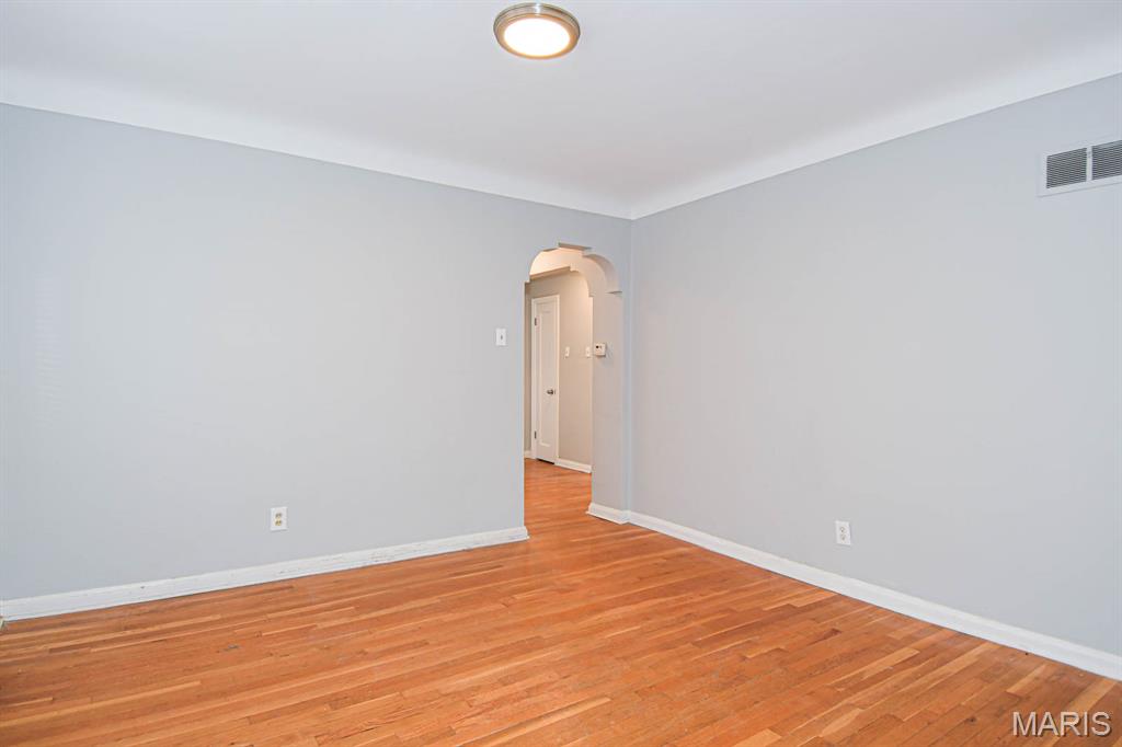 7039 Dartmouth Avenue Unit: 1F