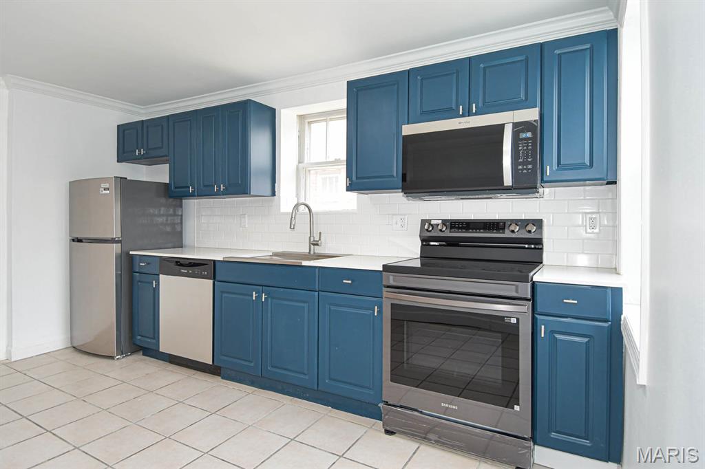 7039 Dartmouth Avenue Unit: 1F