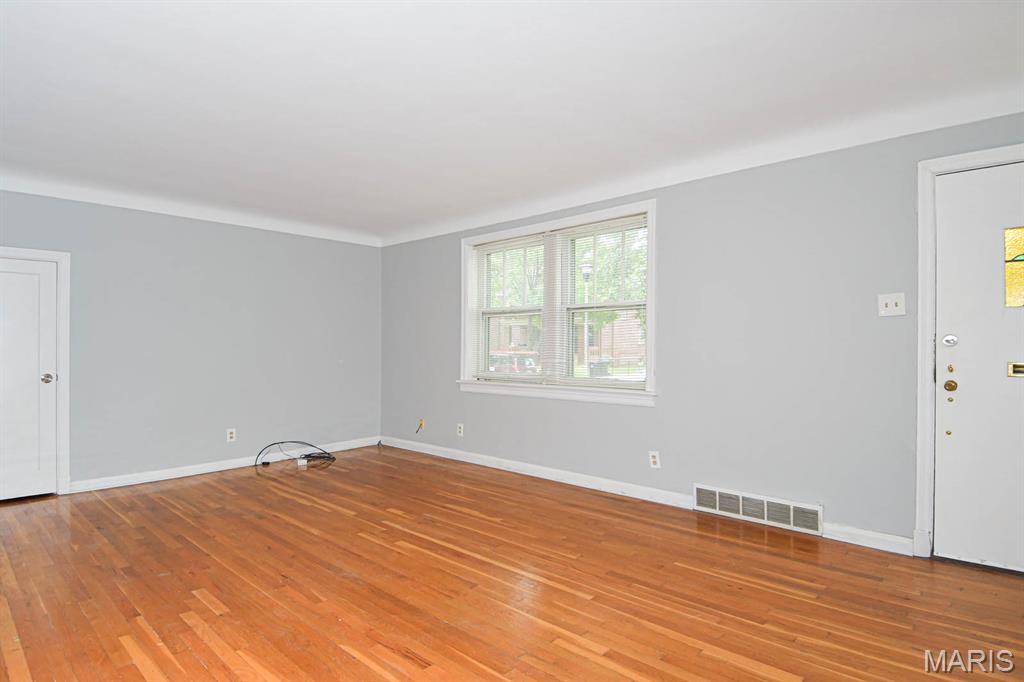 7039 Dartmouth Avenue Unit: 1F