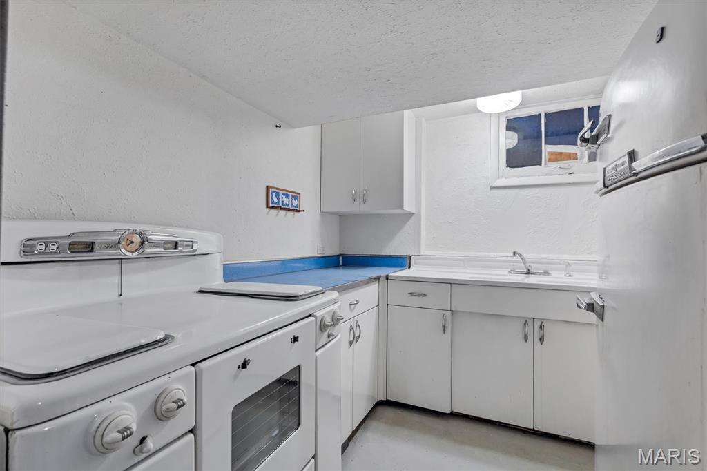 103 Thoroughman Avenue