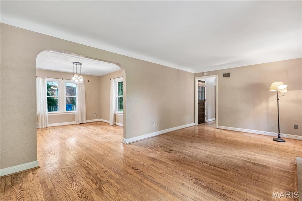 103 Thoroughman Avenue