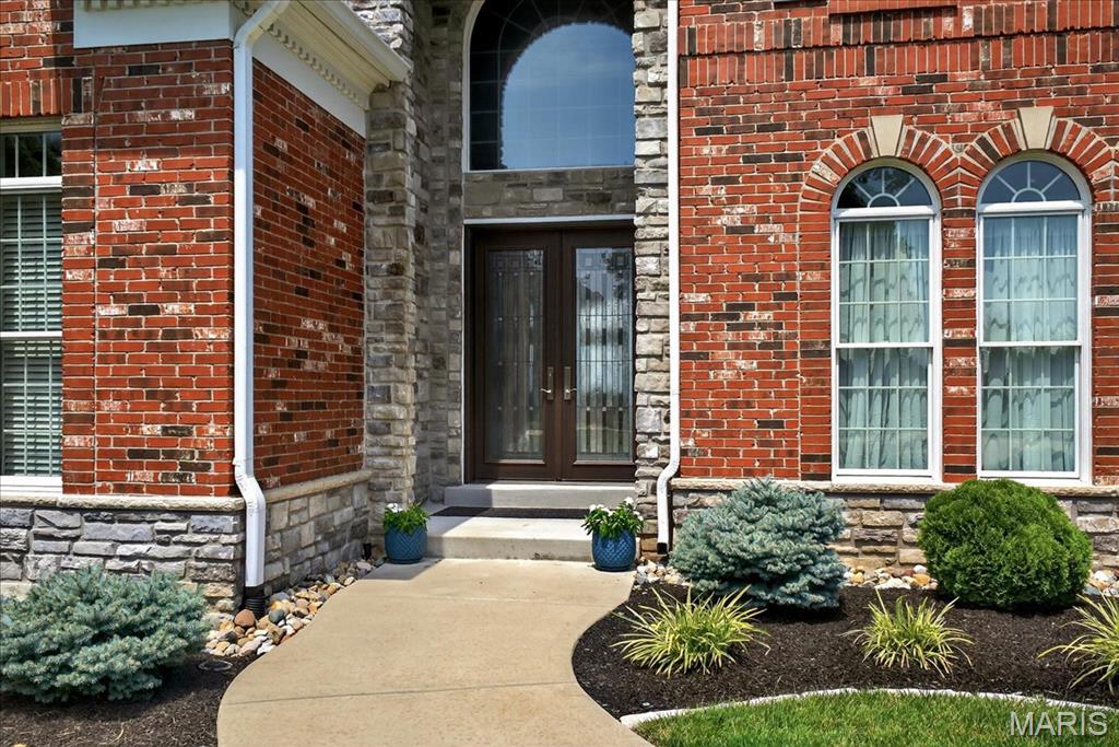 17934 Bonhomme Ridge Court