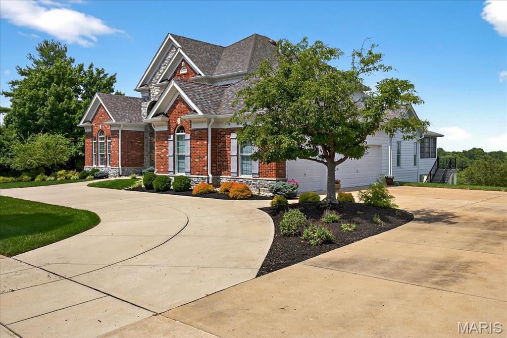 17934 Bonhomme Ridge Court