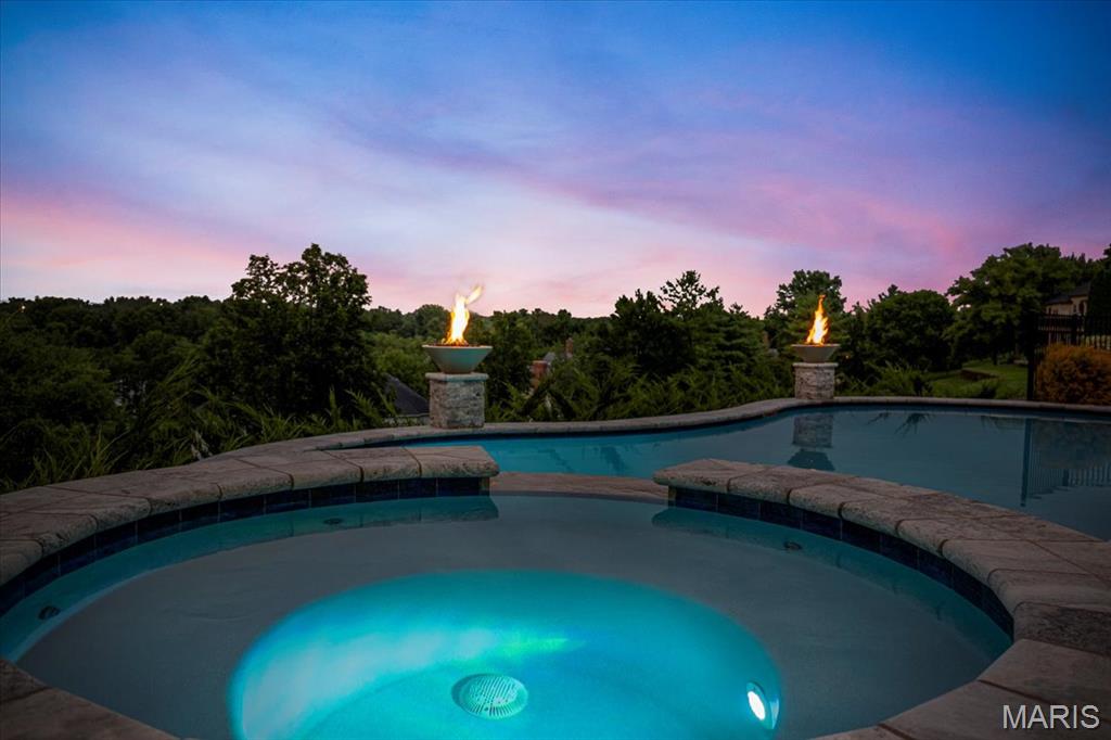 17934 Bonhomme Ridge Court