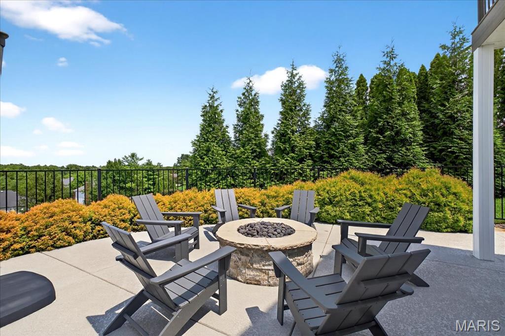 17934 Bonhomme Ridge Court