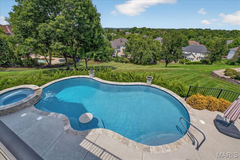 17934 Bonhomme Ridge Court