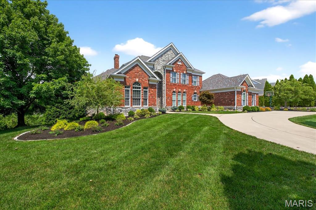 17934 Bonhomme Ridge Court