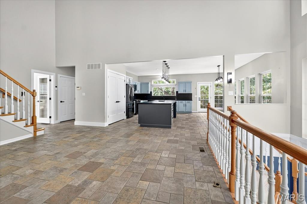 631 Dartmouth Crest Drive