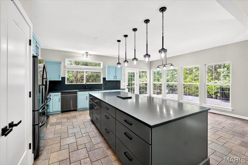 631 Dartmouth Crest Drive