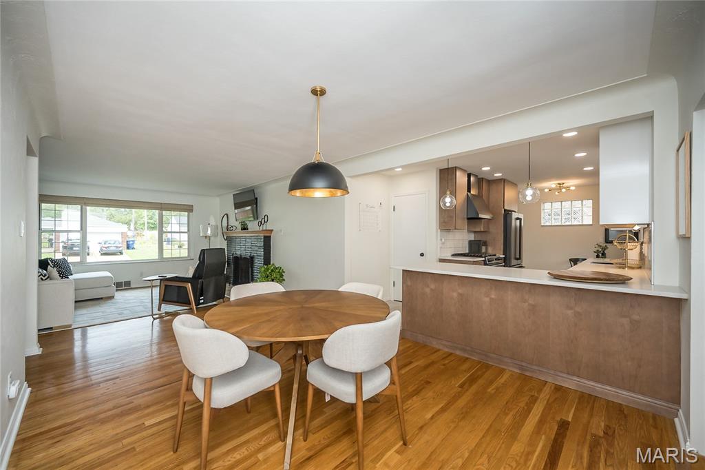 6056 Childress Avenue