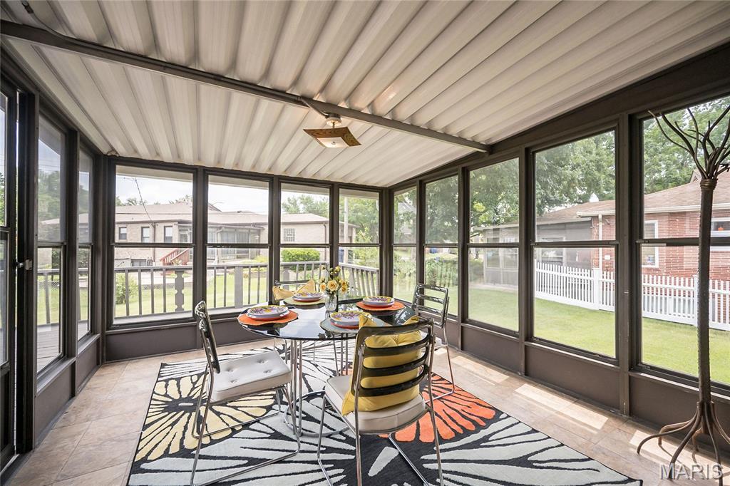 6056 Childress Avenue