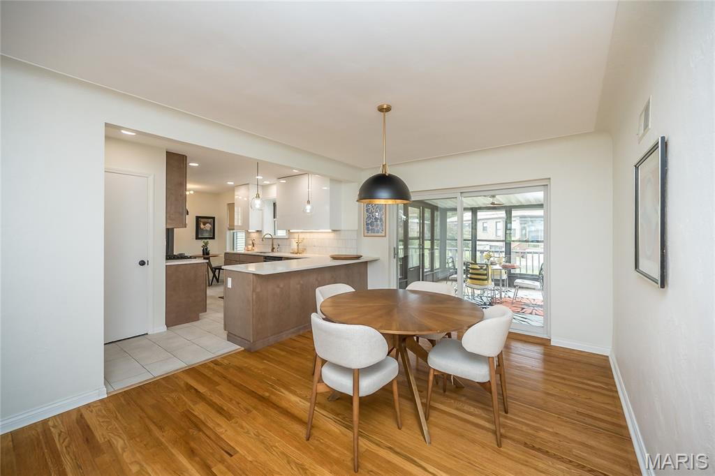 6056 Childress Avenue