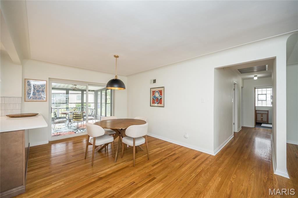 6056 Childress Avenue