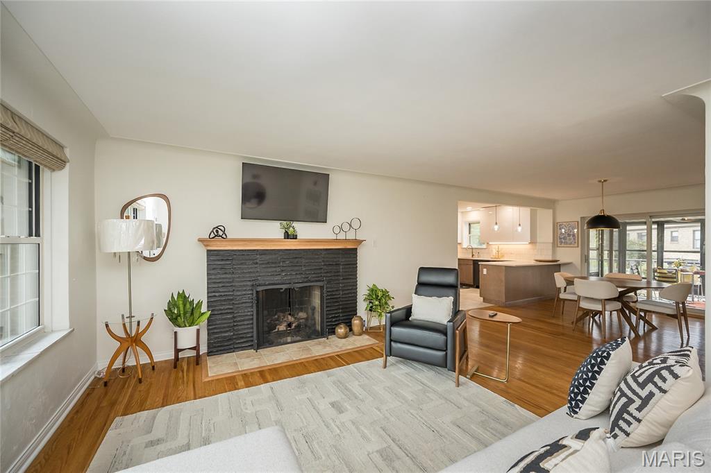 6056 Childress Avenue