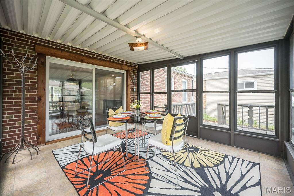 6056 Childress Avenue