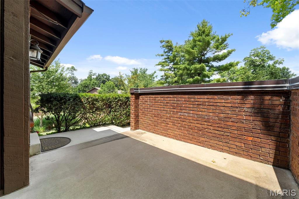 1940 Meadowtree Lane Unit: 5