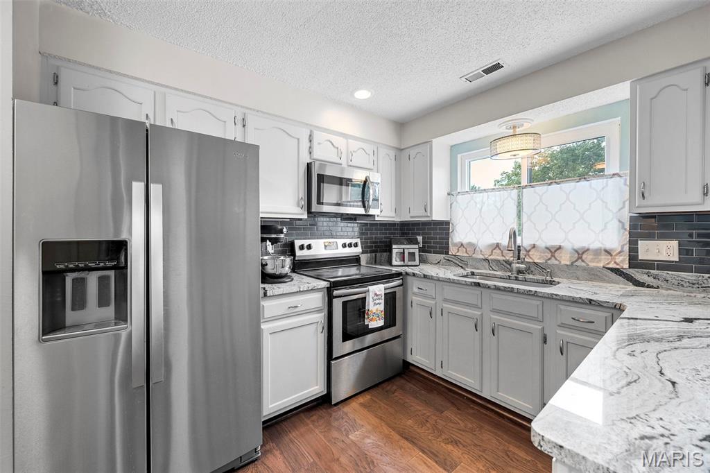 1940 Meadowtree Lane Unit: 5