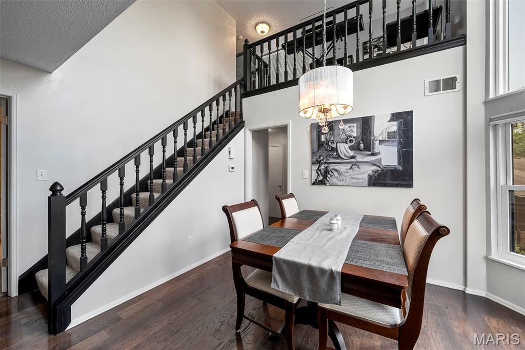 1940 Meadowtree Lane Unit: 5