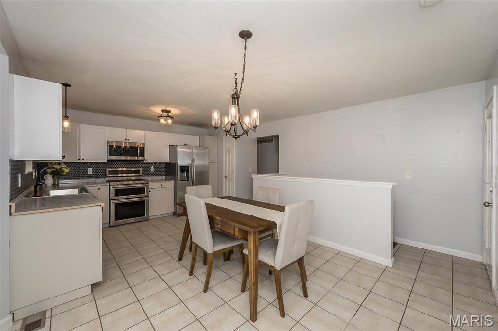 4 Harvest Meadow Court