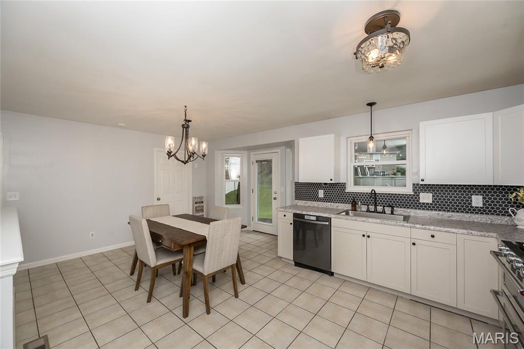 4 Harvest Meadow Court