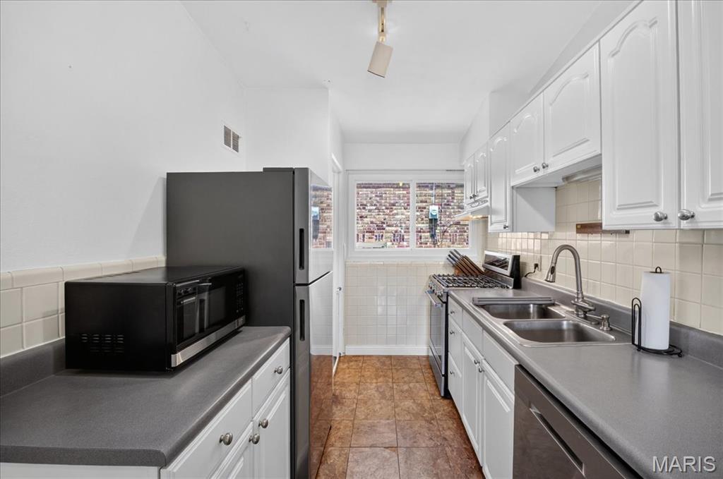 737 N Rock Hill Road