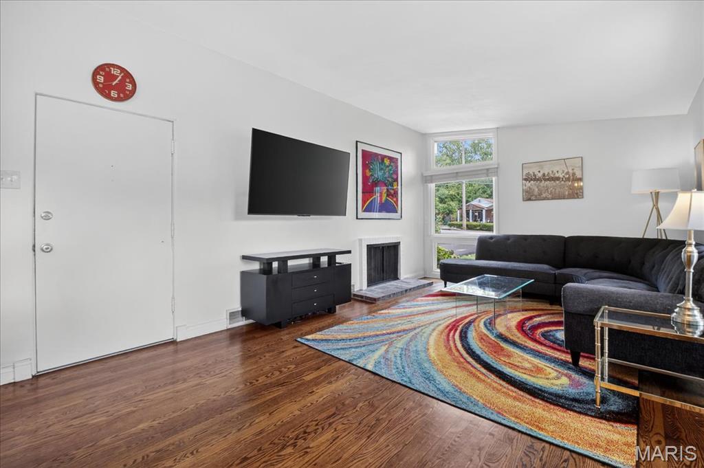 737 N Rock Hill Road