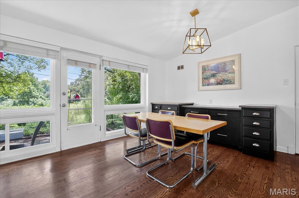 737 N Rock Hill Road