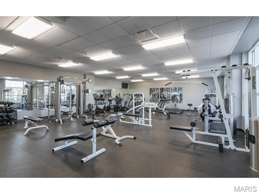8025 Maryland Avenue Unit: 10E