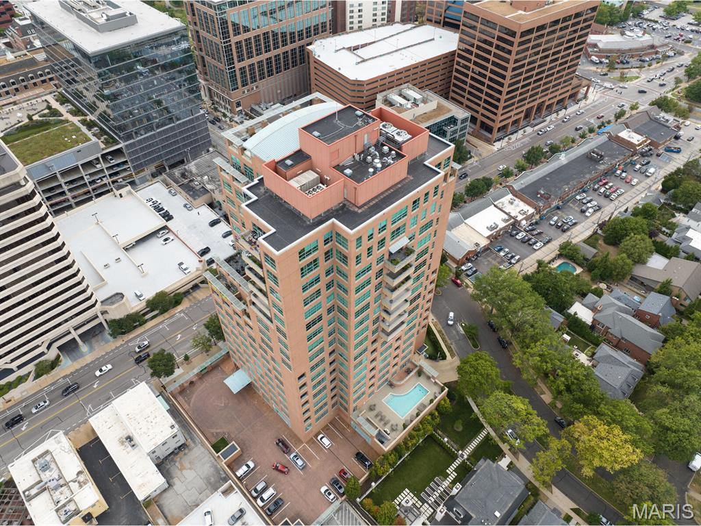 8025 Maryland Avenue Unit: 10E