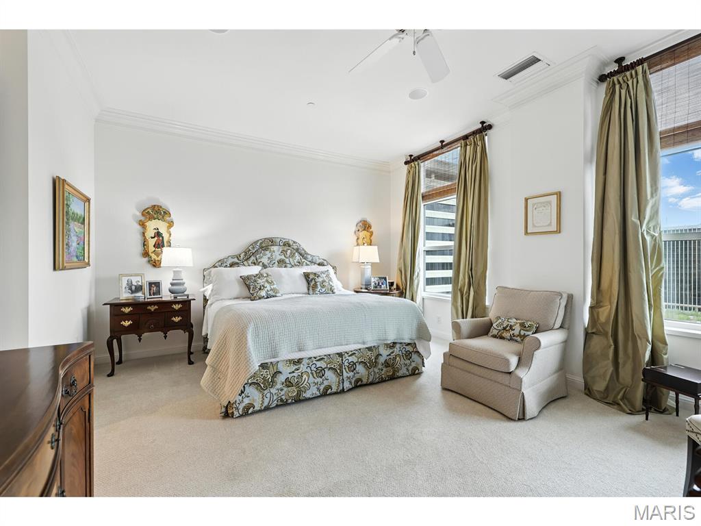 8025 Maryland Avenue Unit: 10E