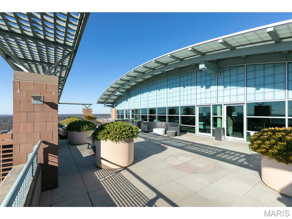 8025 Maryland Avenue Unit: 10E