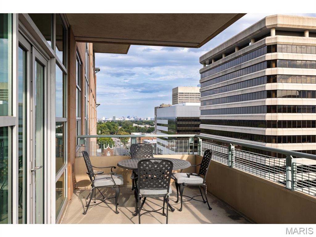 8025 Maryland Avenue Unit: 10E