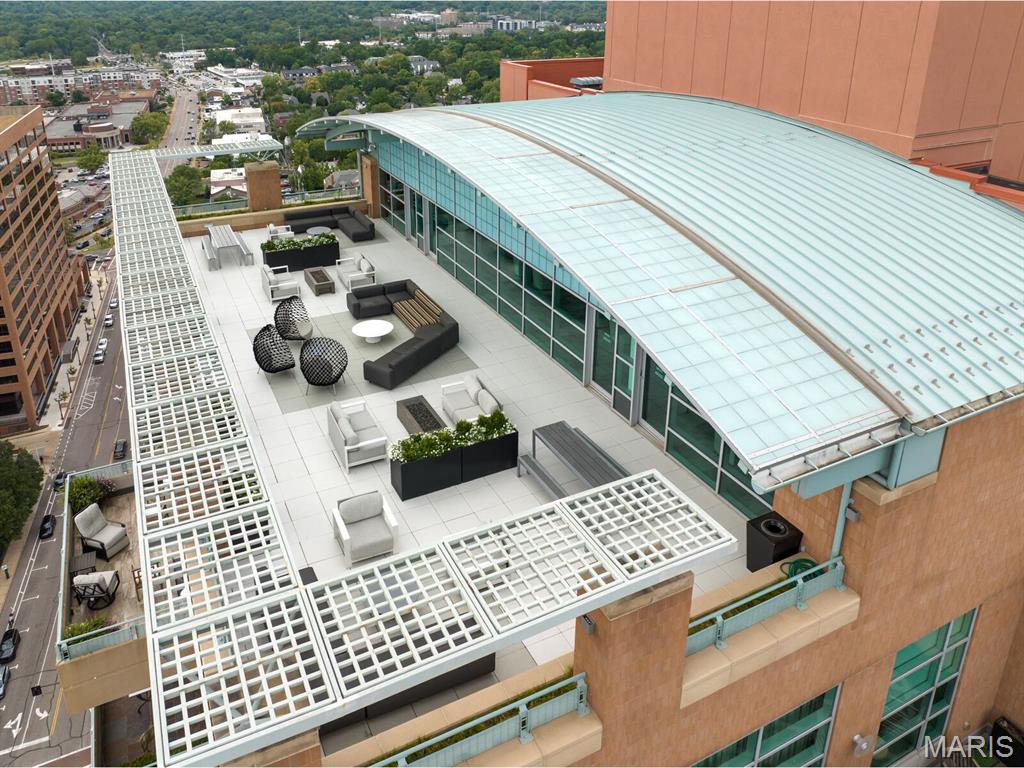8025 Maryland Avenue Unit: 10E