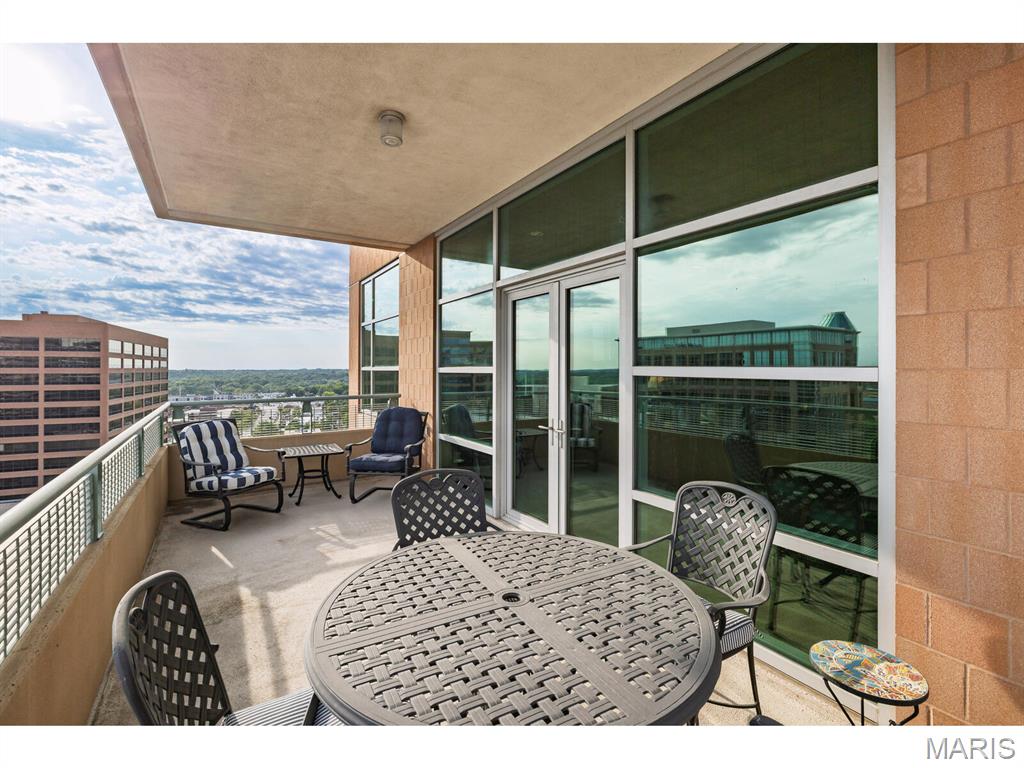8025 Maryland Avenue Unit: 10E