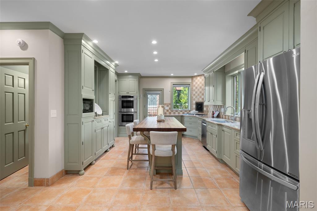 20 Ridgemoor Drive